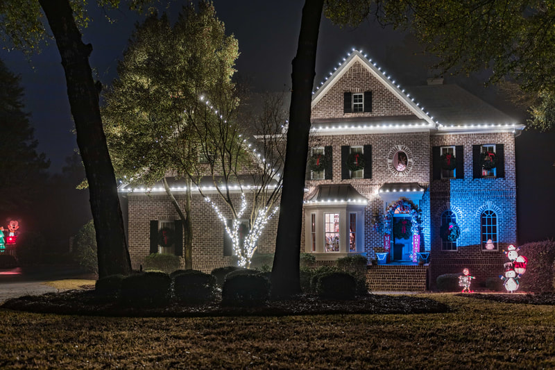 Holiday lighting service in Kathleen, Georgia