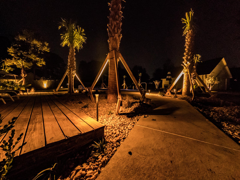 Landscape lighting system with path lights